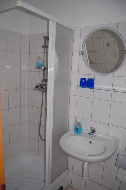 Penzion Selsky Dvur Raspenava Luaran gambar